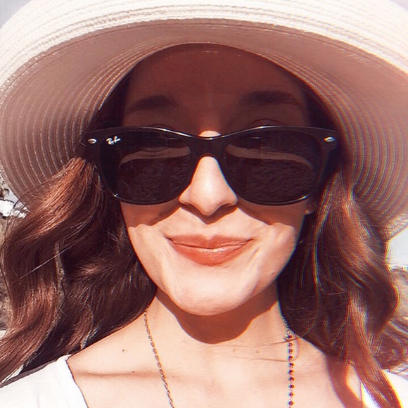 Meet your Posher, Chelsea - Picture 2 of 3